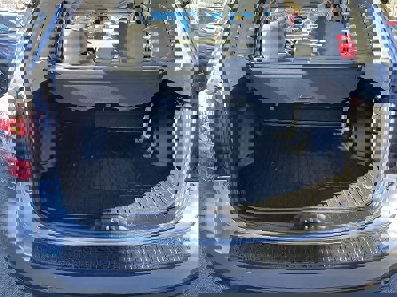 Used 2014 Subaru Forester 2.5i Premium w/ All-Weather Package image 9