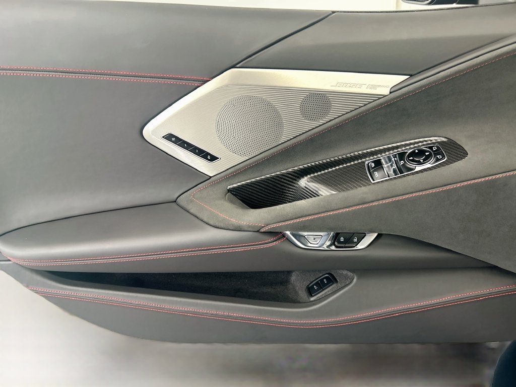 Used 2021 Chevrolet Corvette Stingray Premium Cpe w/ Z51 Performance Package RWD image 19
