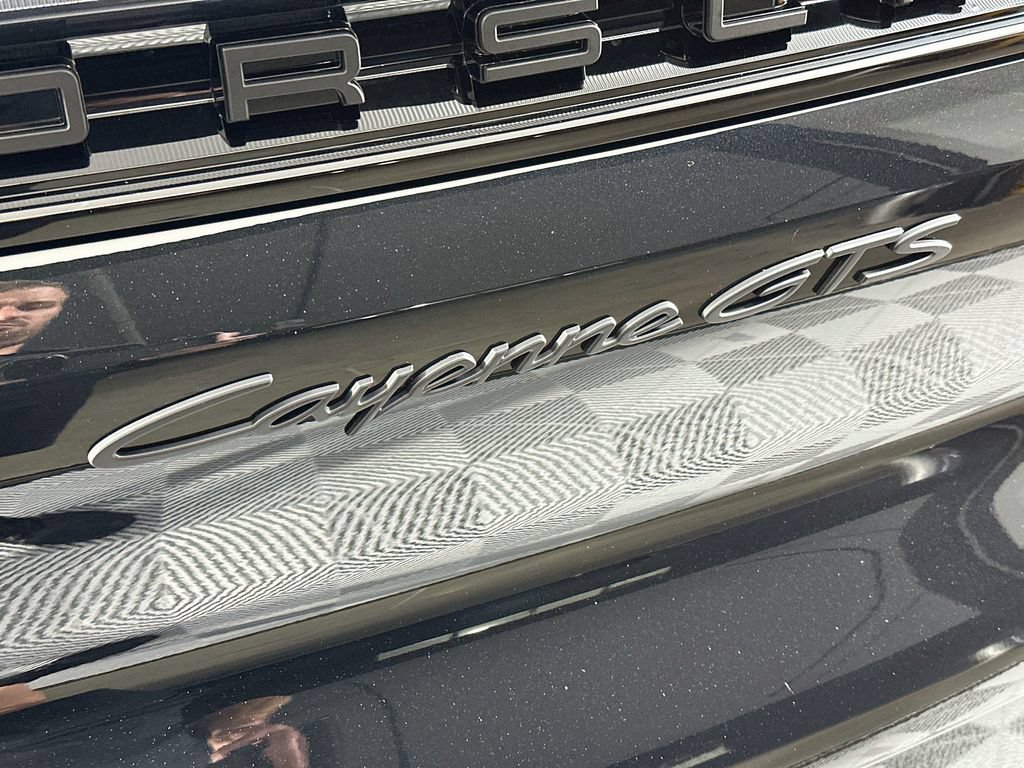 New 2026 Porsche Cayenne GTS AWD/4WD image 33