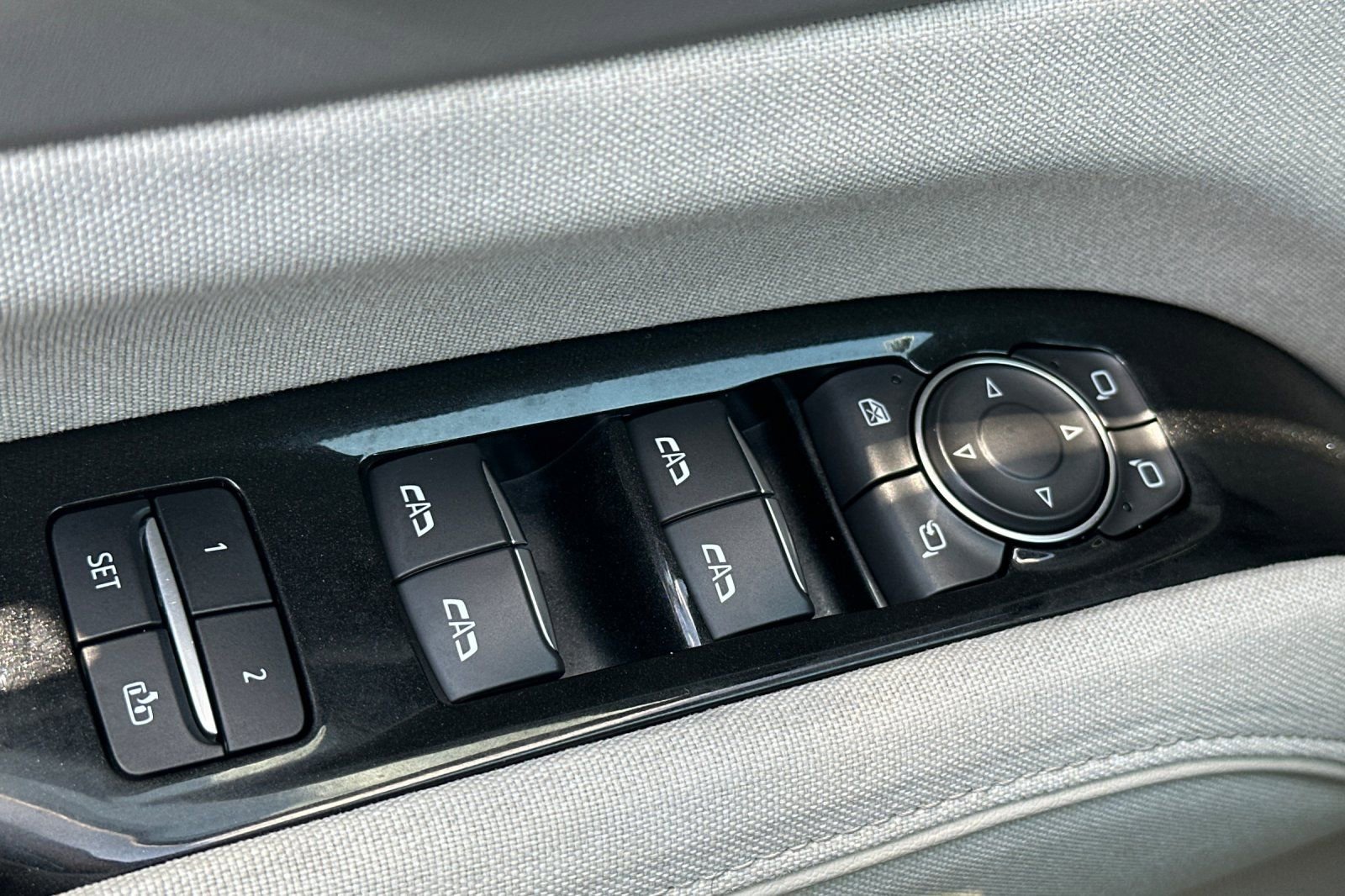 Used 2022 Cadillac Escalade Sport Platinum image 12