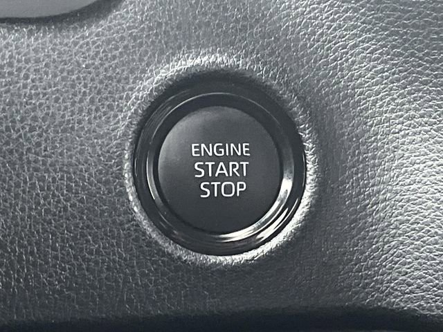 Used 2025 Toyota Tundra SR5 w/ SR5 Convenience Package AWD/4WD image 30