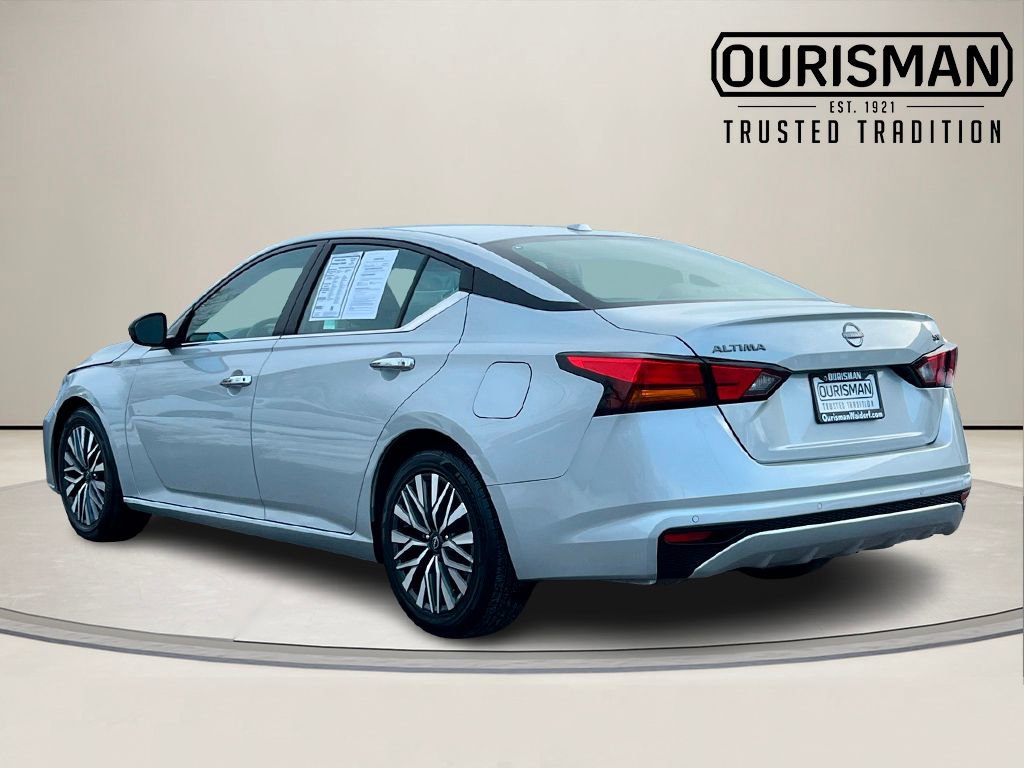 Used 2024 Nissan Altima 2.5 SV image 4