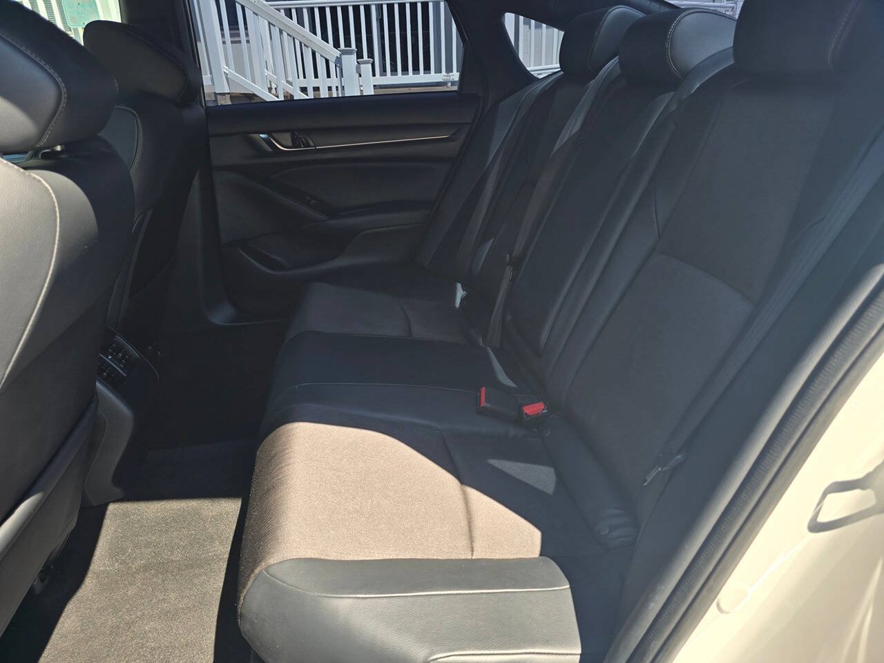 Used 2018 Honda Accord Sport image 19