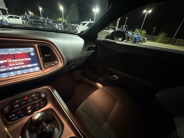 Used 2022 Dodge Challenger R/T Scat Pack RWD image 22
