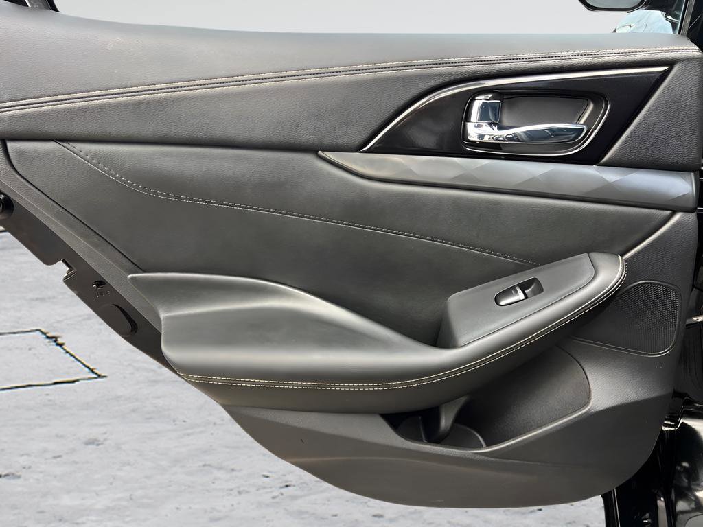 Used 2019 Nissan Maxima 3.5 SL w/ Floor Mat Group FWD image 24
