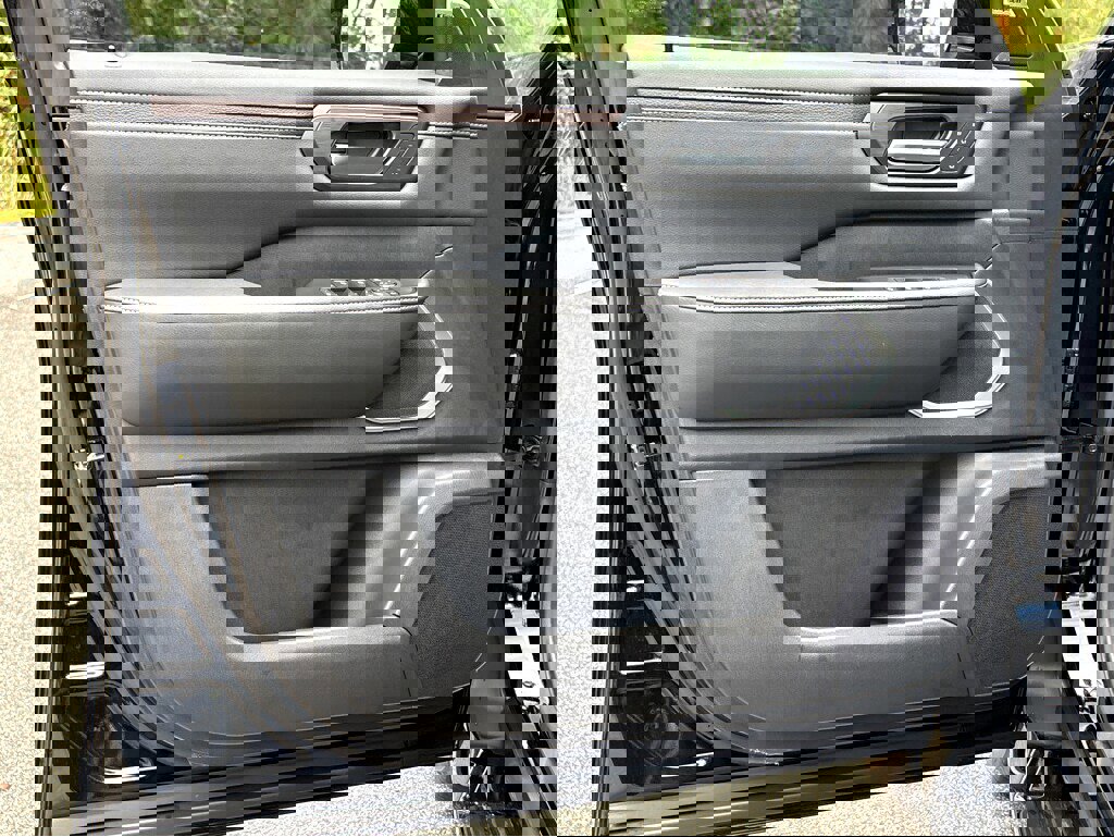 New 2026 Nissan Armada Platinum Reserve image 25