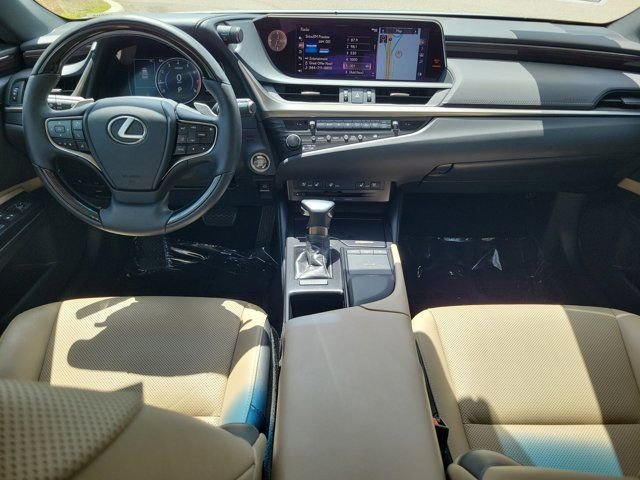 Used 2019 Lexus ES 350 image 2