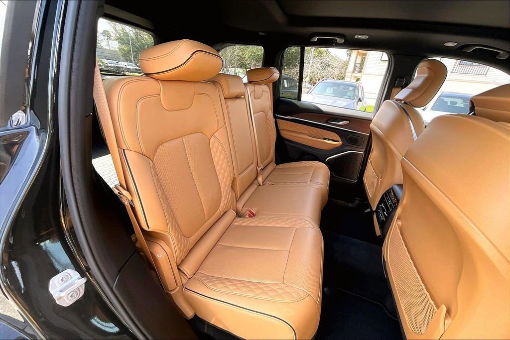 Used 2022 Jeep Grand Cherokee Summit image 22