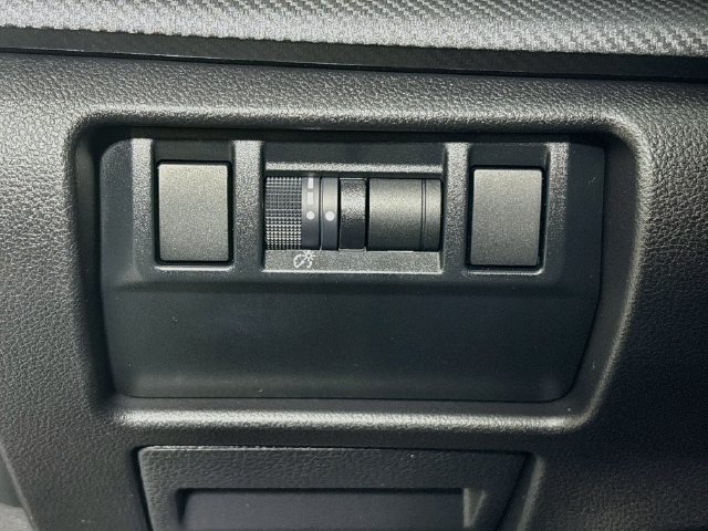 Certified 2025 Subaru Crosstrek 2.5i Sport AWD/4WD image 12