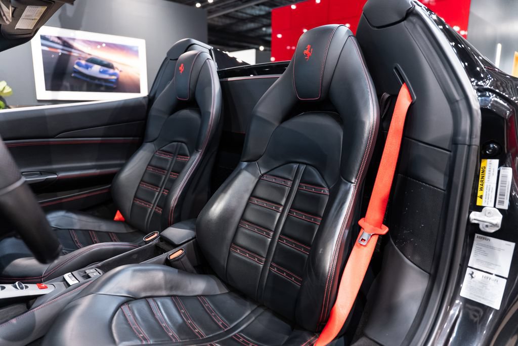 Certified 2019 Ferrari 488 Spider RWD image 4