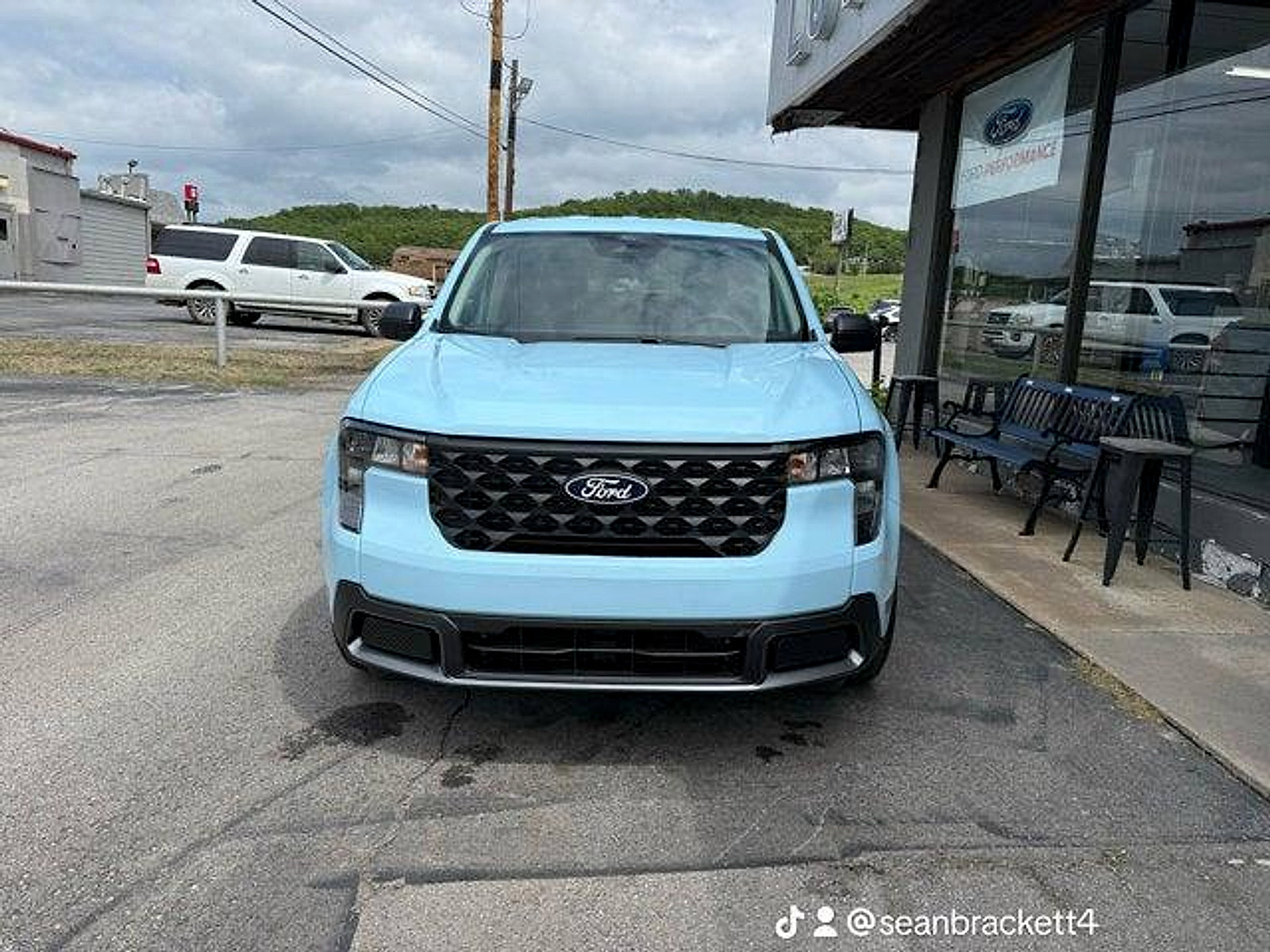 New 2026 Ford Maverick XLT AWD/4WD image 4