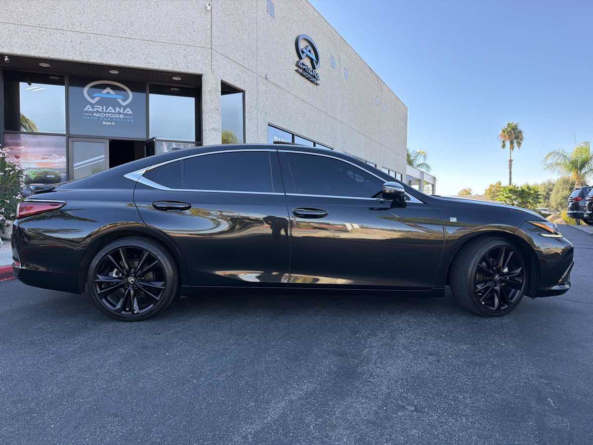Used 2024 Lexus ES 300h F Sport w/ Accessory Package (Z1) FWD image 15