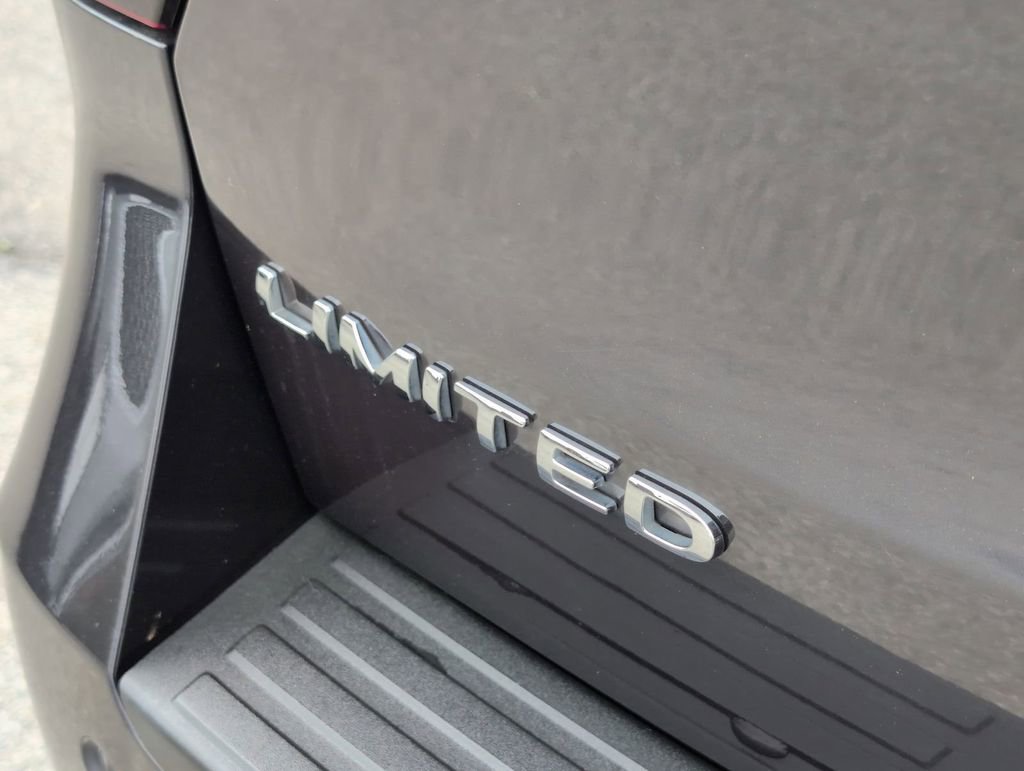 Used 2023 Ford Expedition Limited AWD/4WD image 29