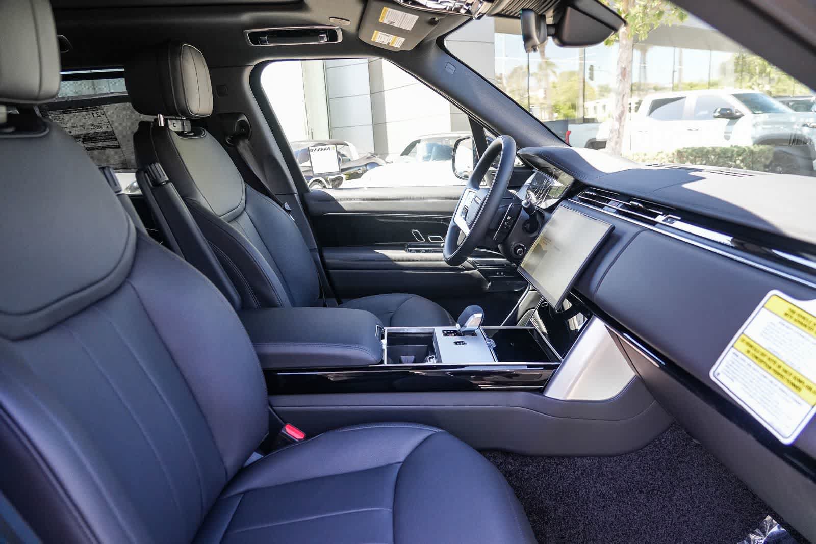 New 2026 Land Rover Range Rover SE AWD/4WD image 16