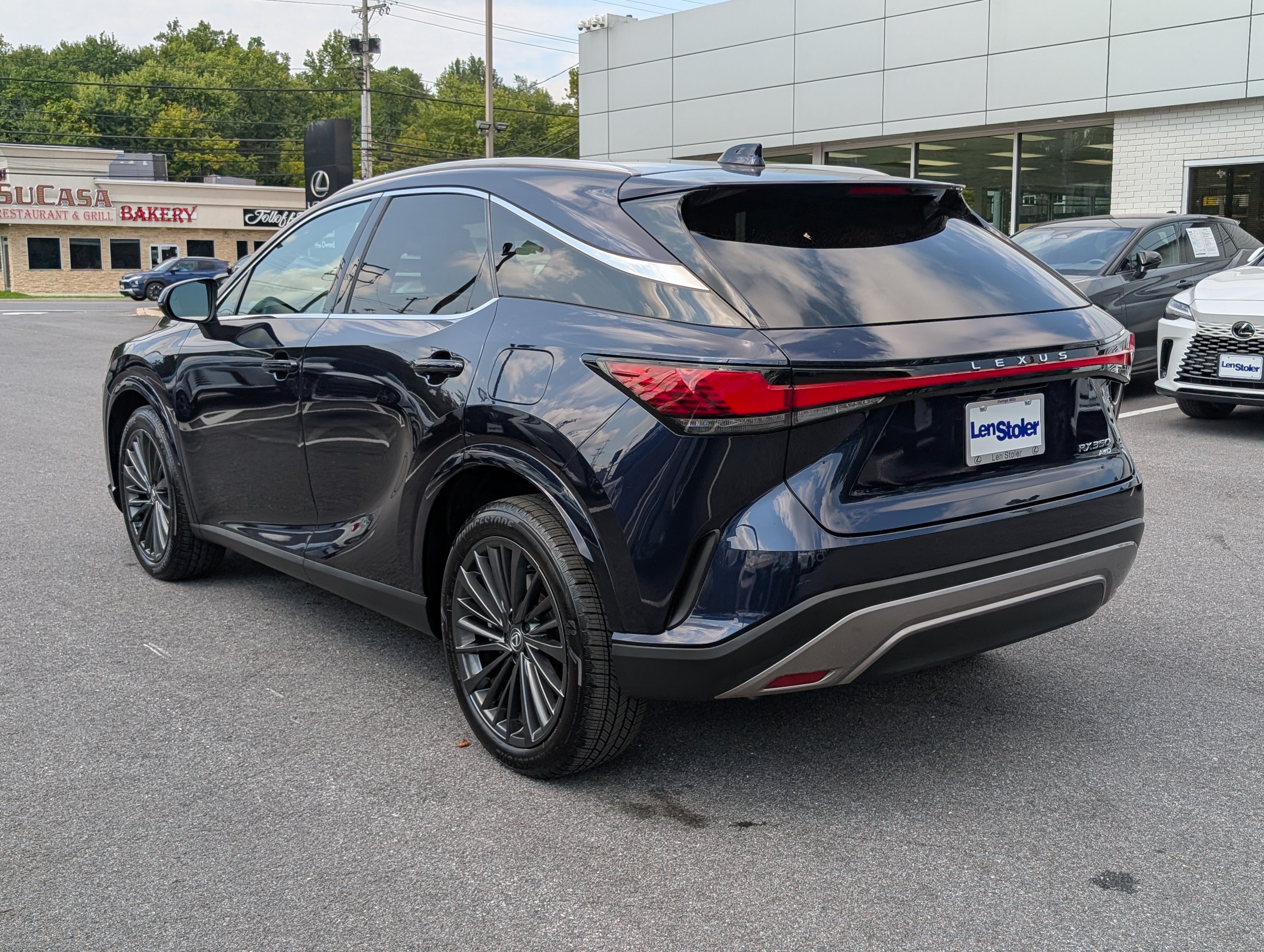 Certified 2025 Lexus RX 350 Premium w/ Accessory Package AWD/4WD image 5