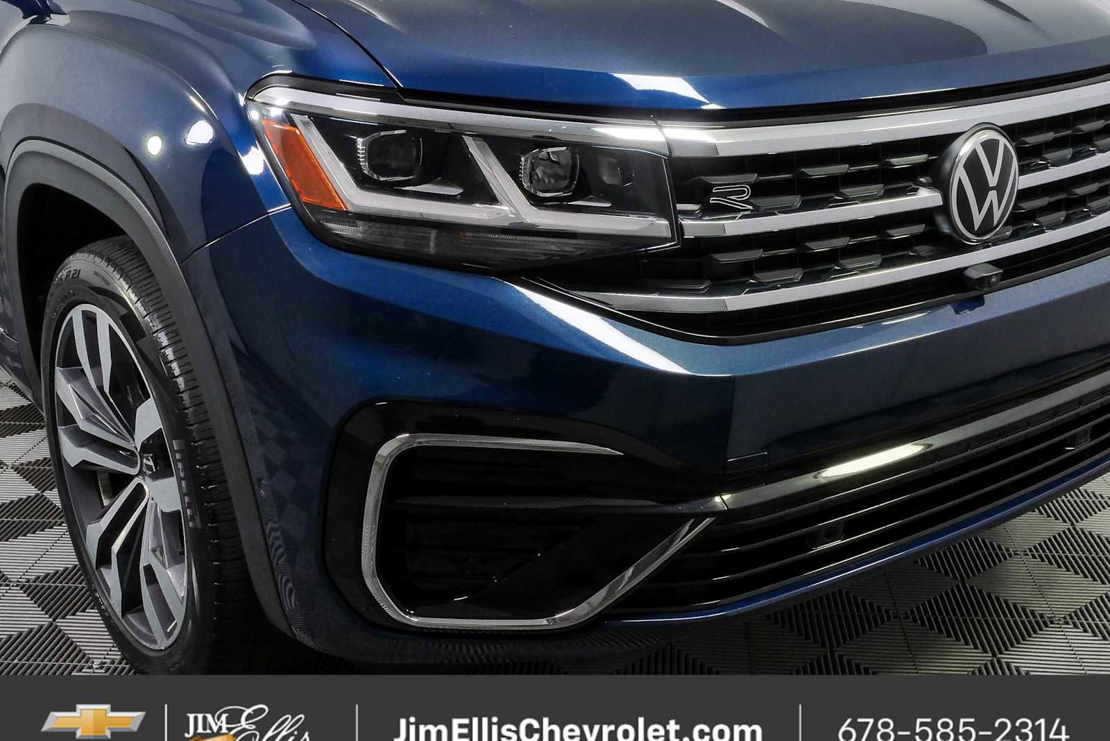 Used 2022 Volkswagen Atlas Cross Sport SEL Premium R-Line AWD/4WD image 37