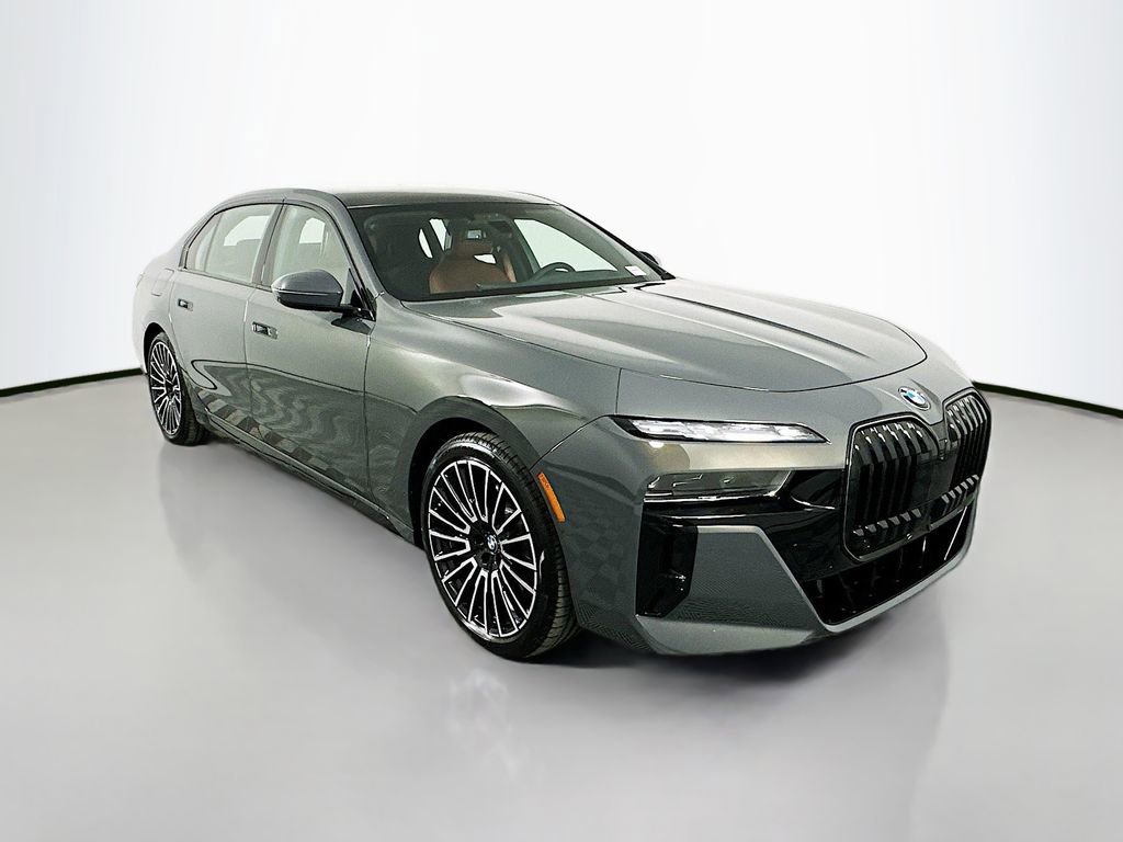 New 2026 BMW 760i xDrive w/ Executive Package image 3