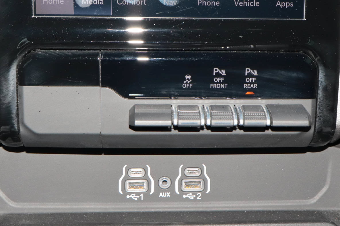 Used 2026 RAM 1500 Laramie AWD/4WD image 26