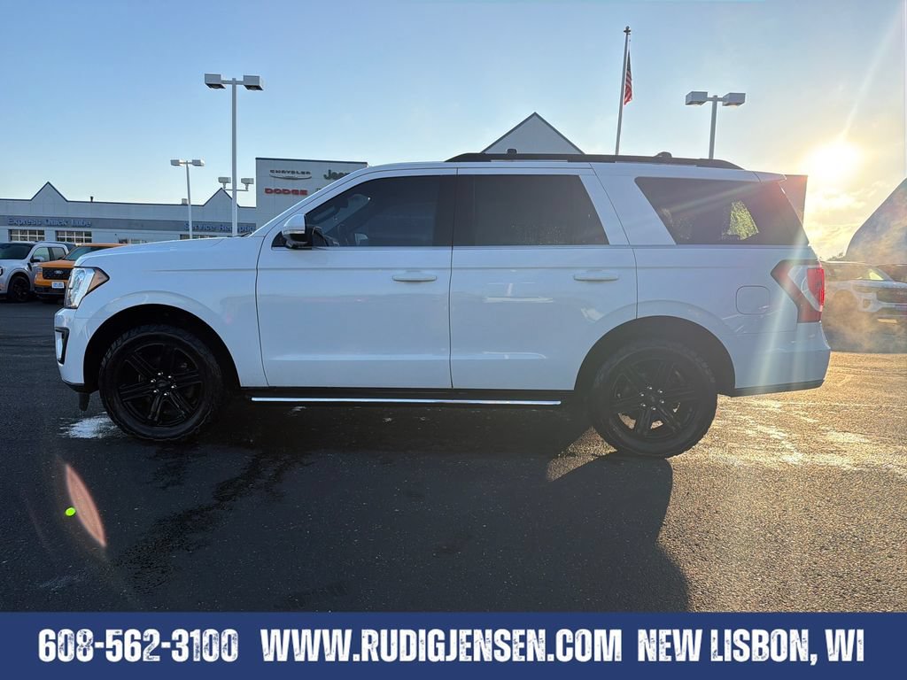 Used 2021 Ford Expedition XLT AWD/4WD image 2
