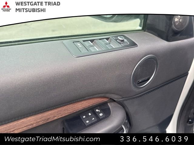 Used 2019 Land Rover Discovery HSE AWD/4WD image 12