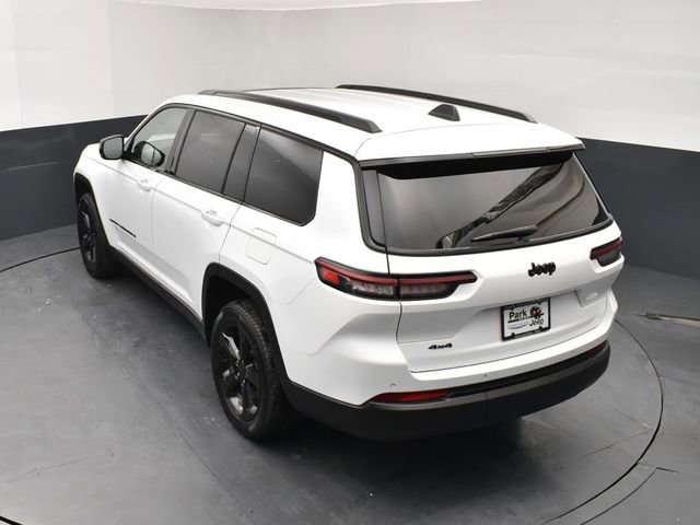 Used 2023 Jeep Grand Cherokee L Laredo AWD/4WD image 16