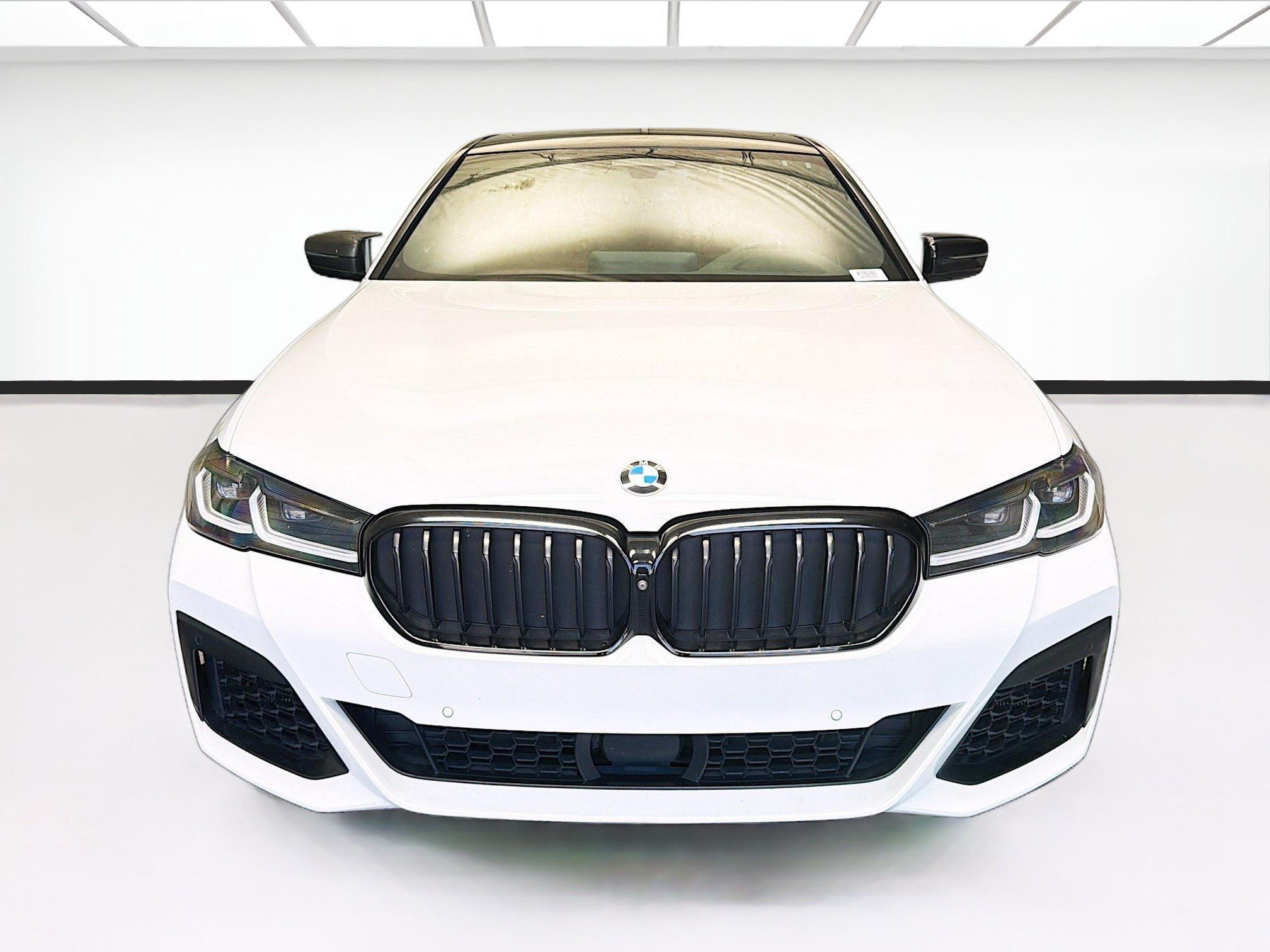 Used 2021 BMW M550i xDrive w/ Executive Package AWD/4WD image 2