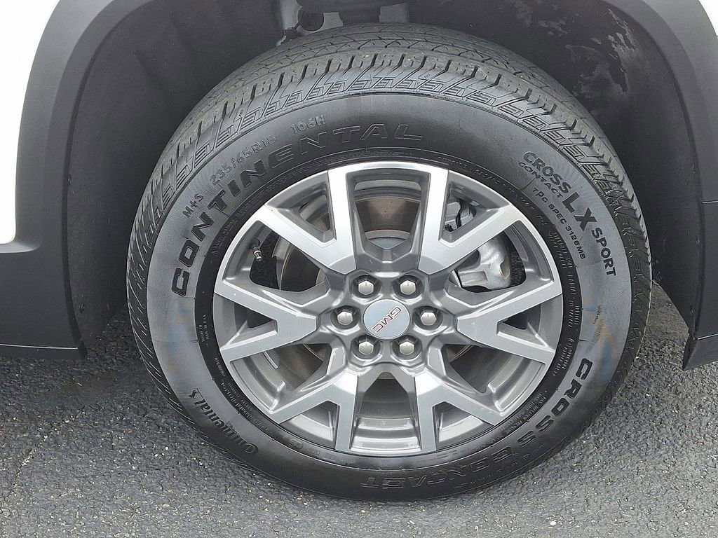 Used 2023 GMC Acadia SLE w/ Driver Convenience Package image 8