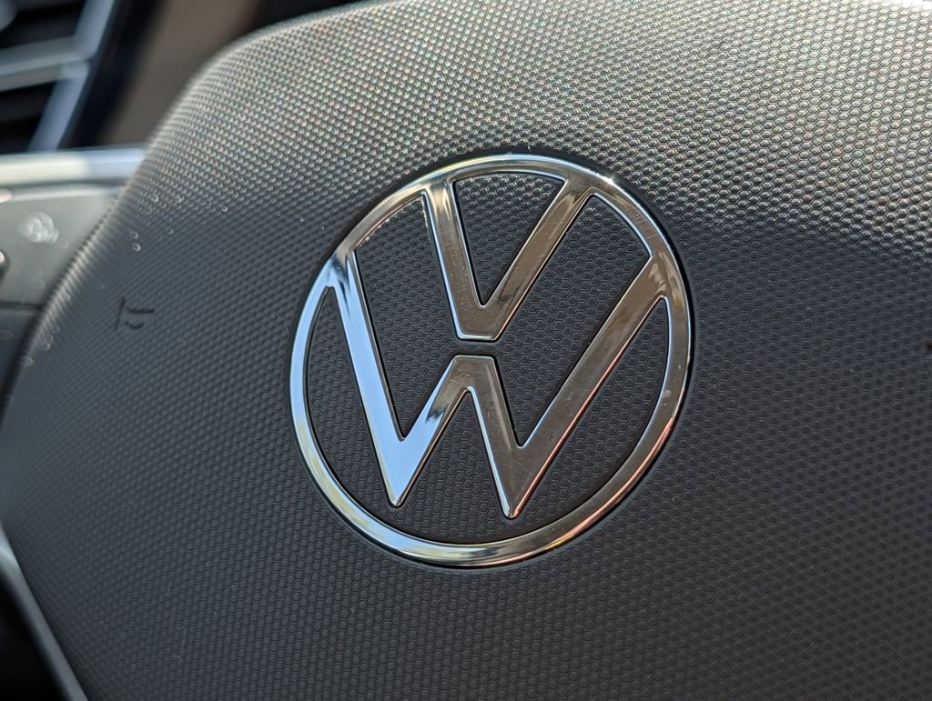 Used 2025 Volkswagen Atlas SE AWD/4WD image 49