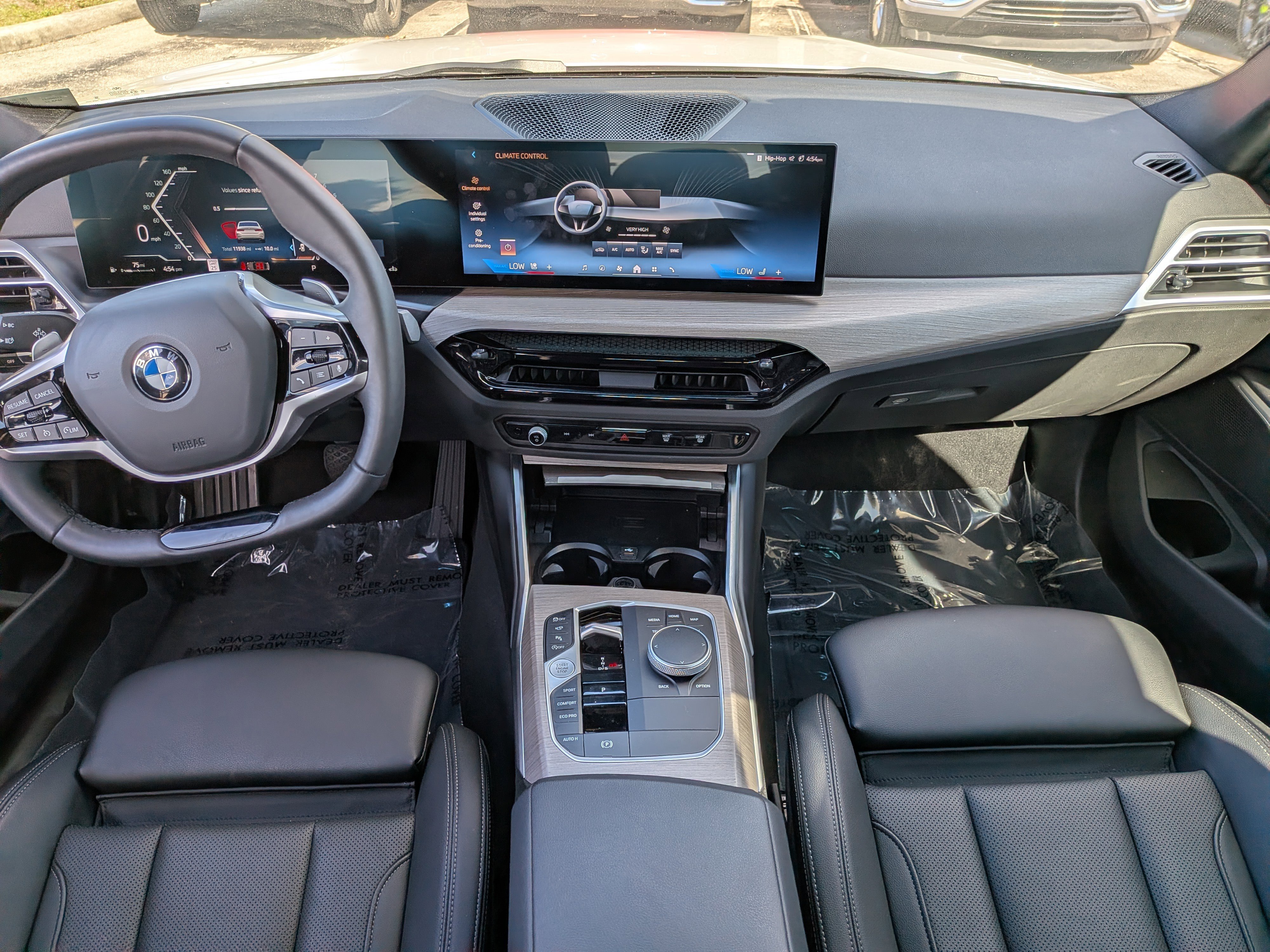 Used 2025 BMW 330i Sedan image 17