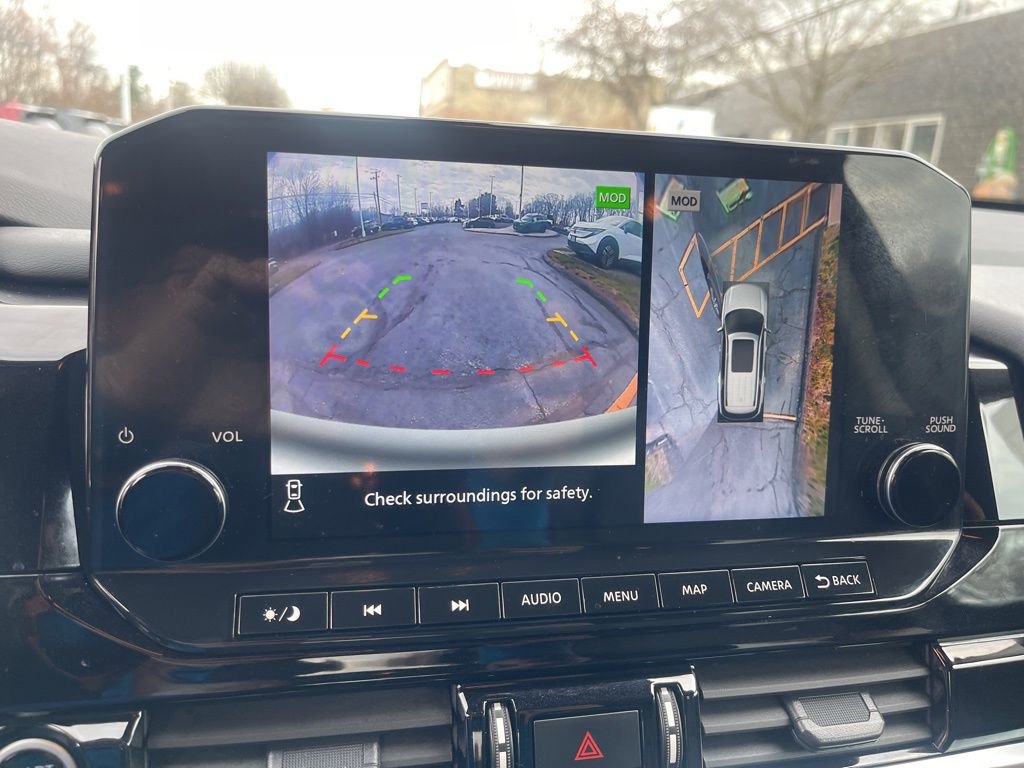 Certified 2024 Nissan Pathfinder SL image 15