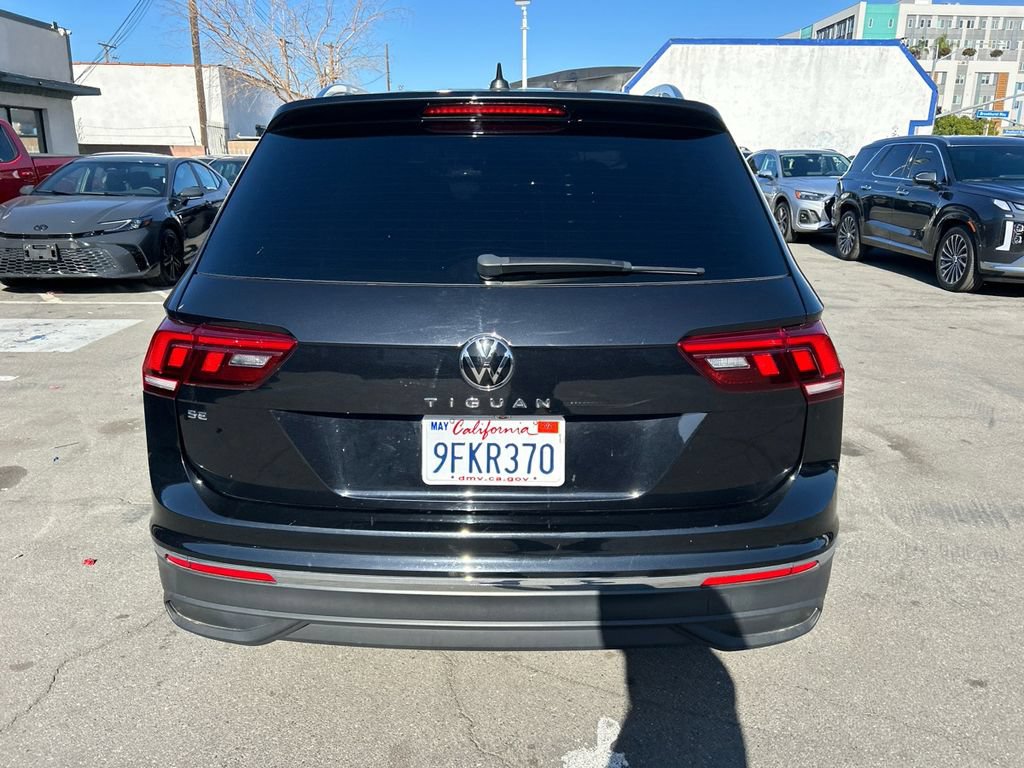 Used 2023 Volkswagen Tiguan SE FWD image 5