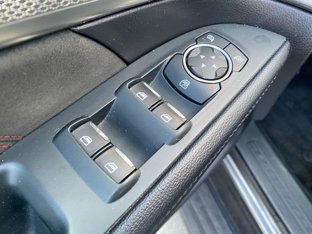 Used 2018 Ford Explorer XLT w/ Equipment Group 202A image 13