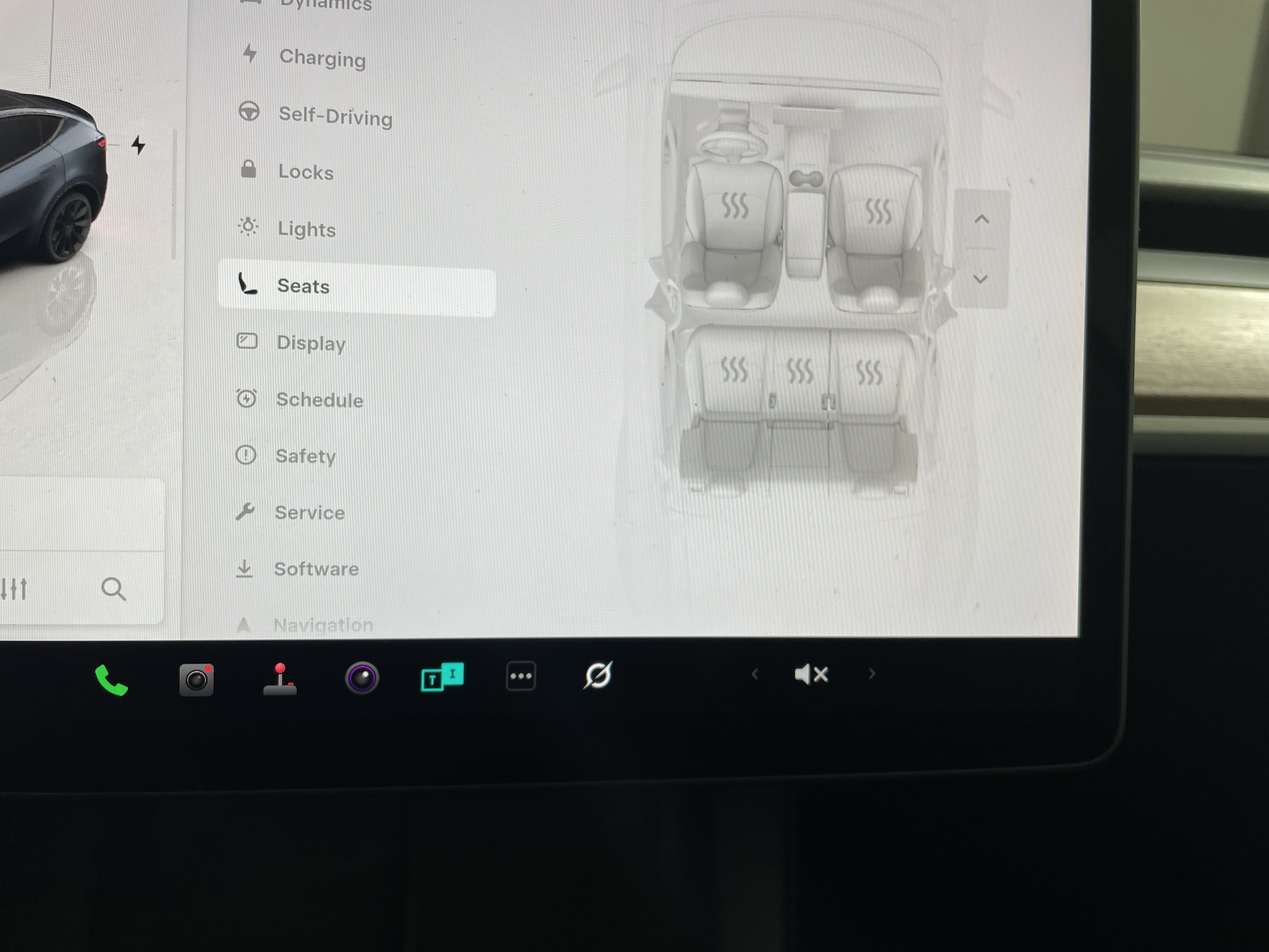 Used 2024 Tesla Model Y 2WD image 21