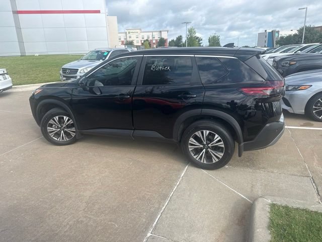 Used 2022 Nissan Rogue SV FWD image 6
