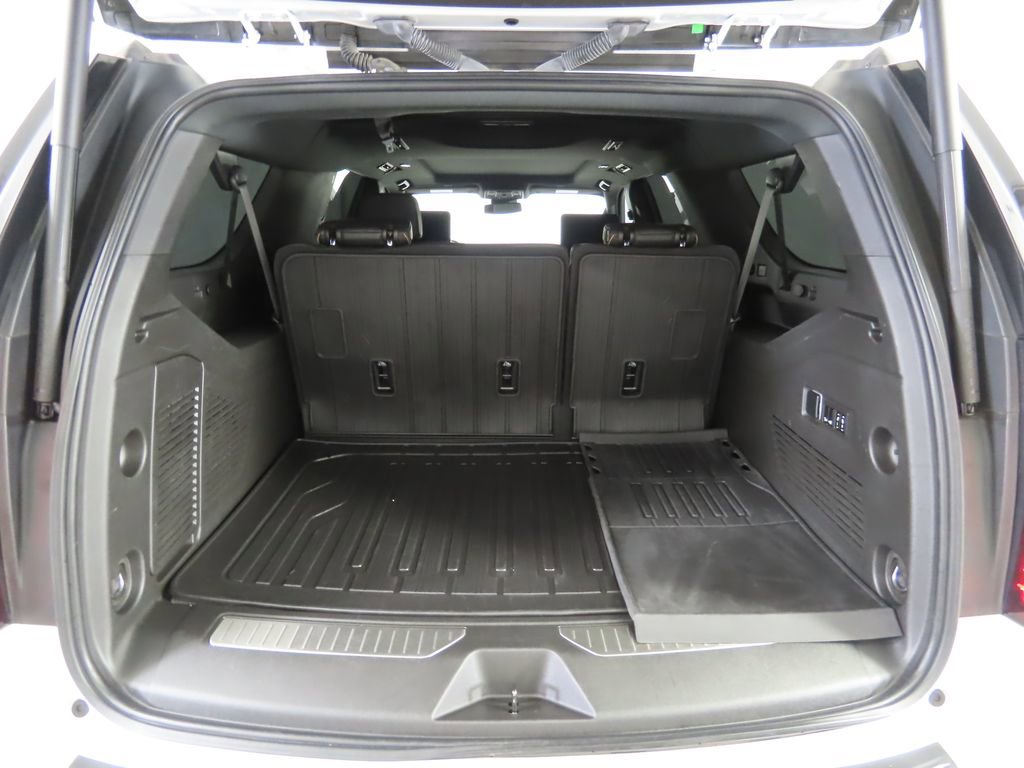 Used 2023 GMC Yukon XL AT4 w/ AT4 Premium Plus Package image 30