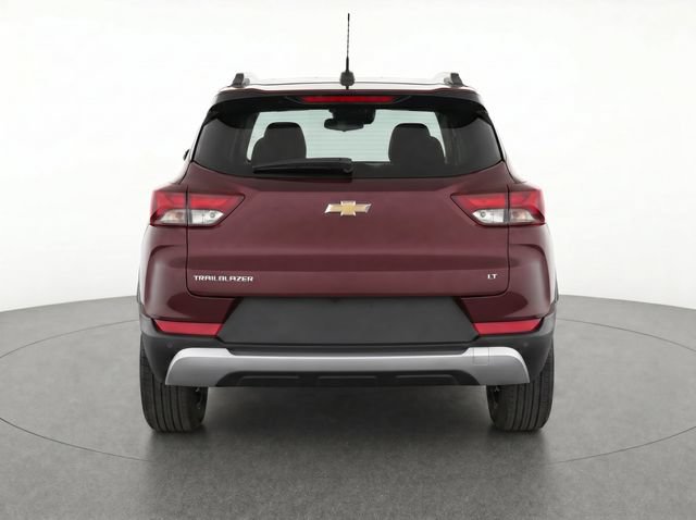 Used 2023 Chevrolet TrailBlazer LT w/ Convenience Package FWD image 7