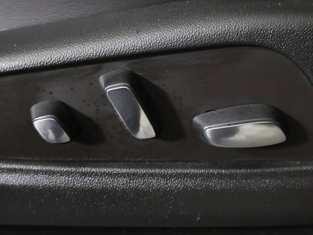 Used 2023 Cadillac XT5 Premium Luxury image 36