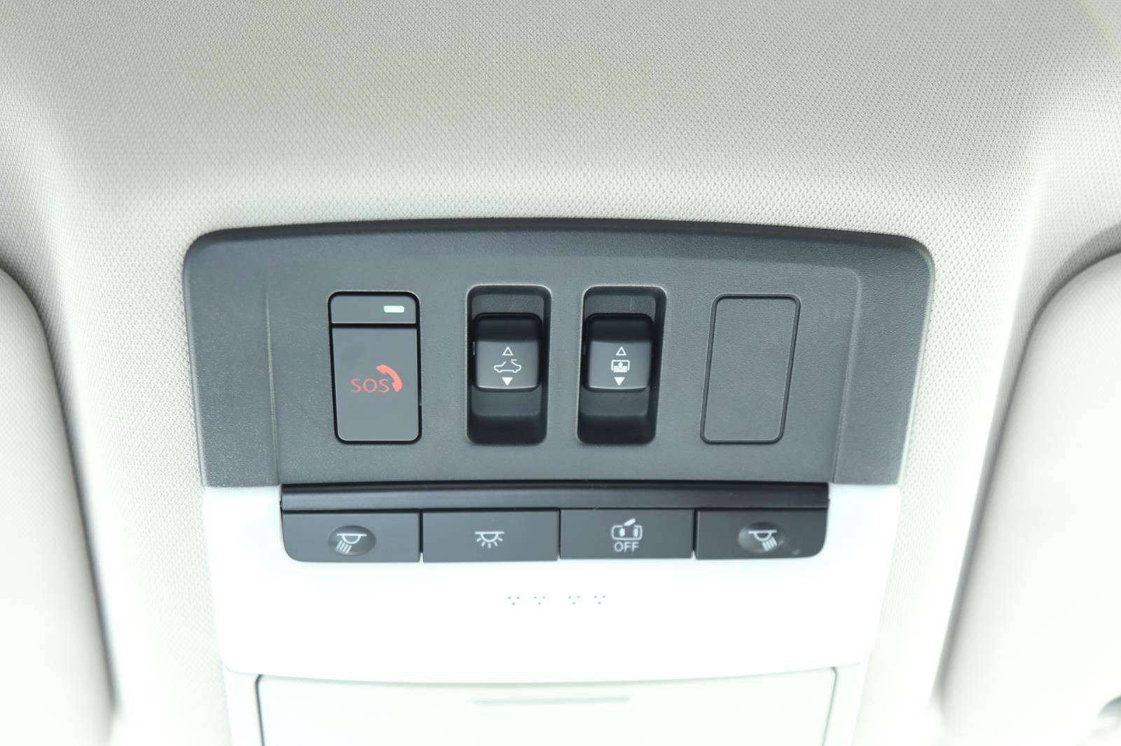 Used 2023 Nissan Rogue SL w/ SL Premium Package image 21