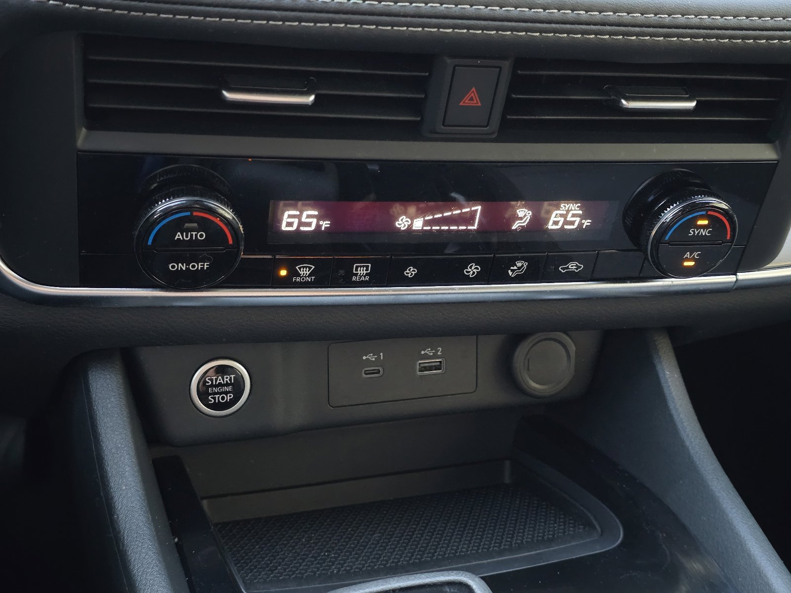 Used 2023 Nissan Rogue SV image 20