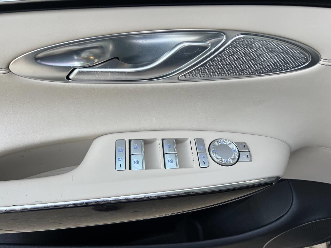 Used 2023 Genesis GV70 2.5T AWD/4WD image 26