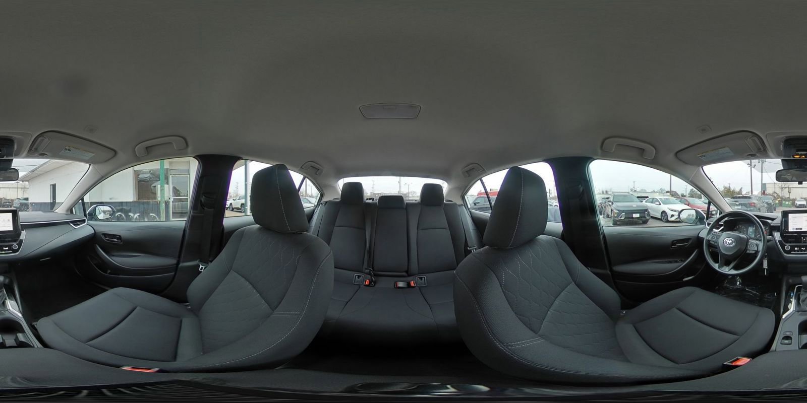 Used 2025 Toyota Corolla LE image 40