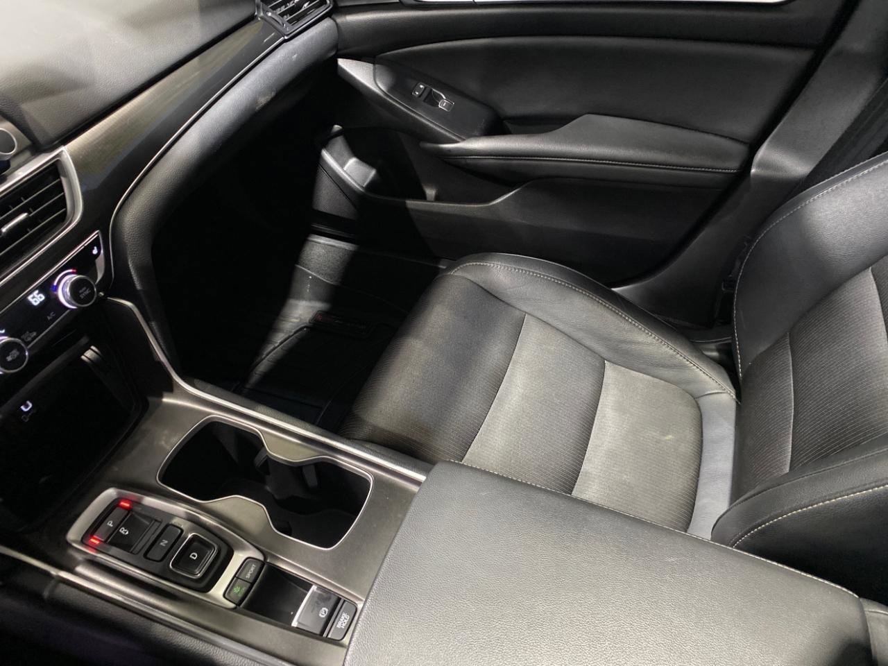Used 2019 Honda Accord Sport image 15