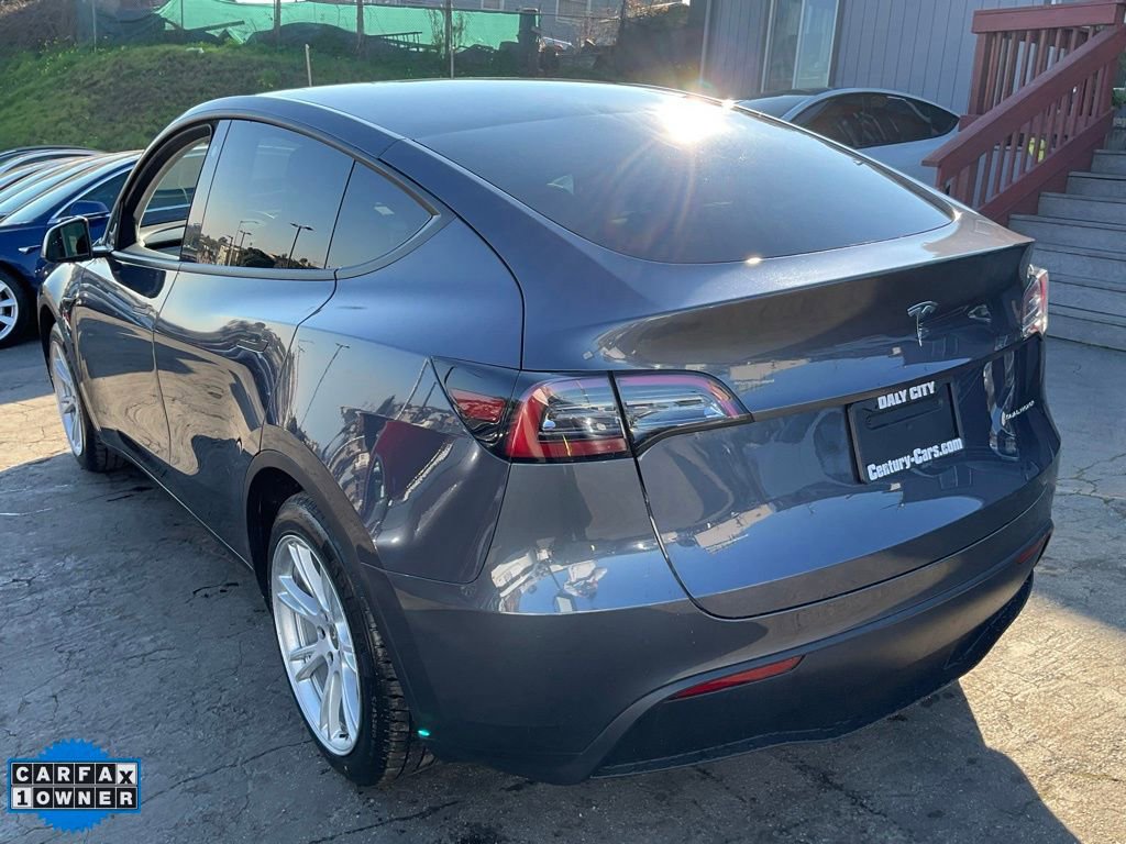 Used 2023 Tesla Model Y Long Range image 96