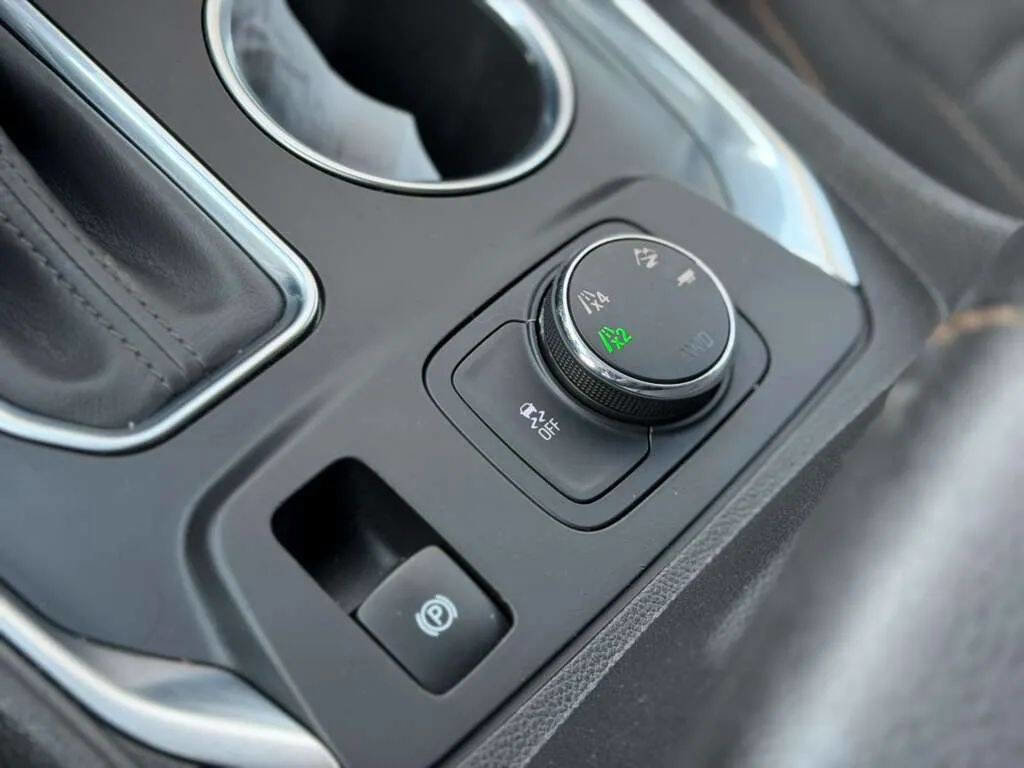 Used 2019 Chevrolet Traverse LT w/ LPO, Floor Liner Package image 19