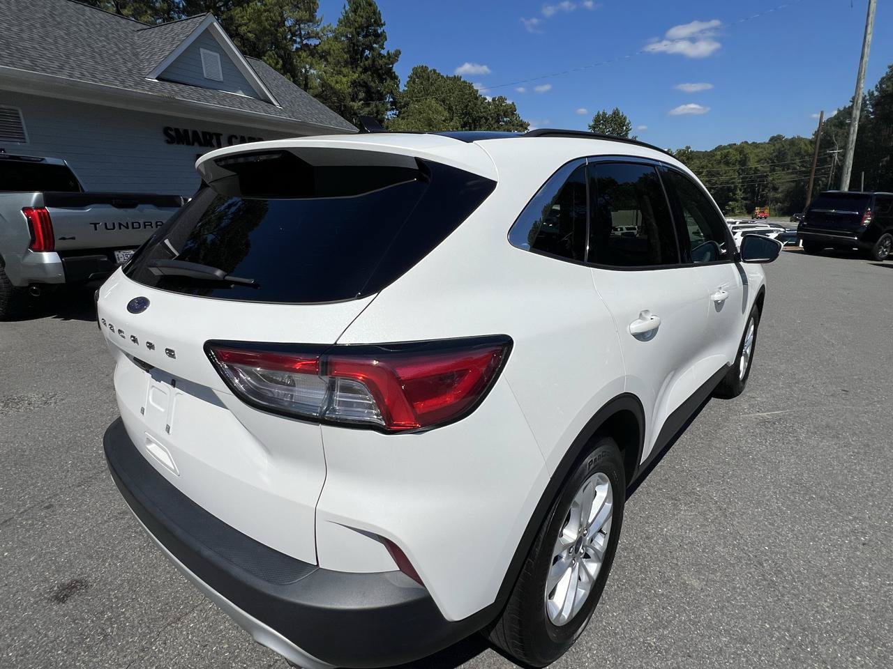 Used 2021 Ford Escape SE w/ Convenience Package FWD image 5