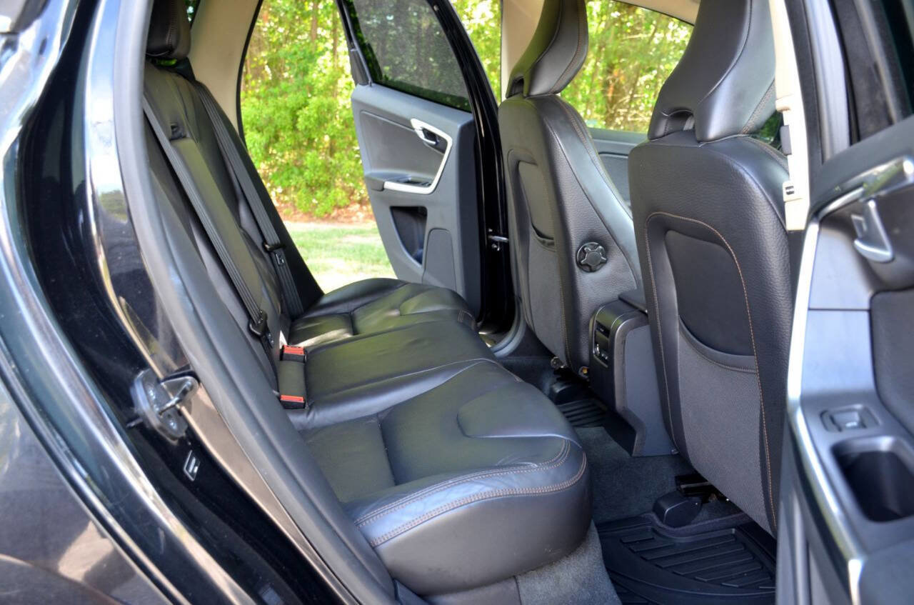 Used 2012 Volvo XC60 3.2 Premier Plus AWD/4WD image 7