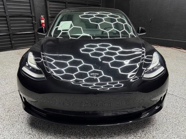 Used 2018 Tesla Model 3 Long Range image 3