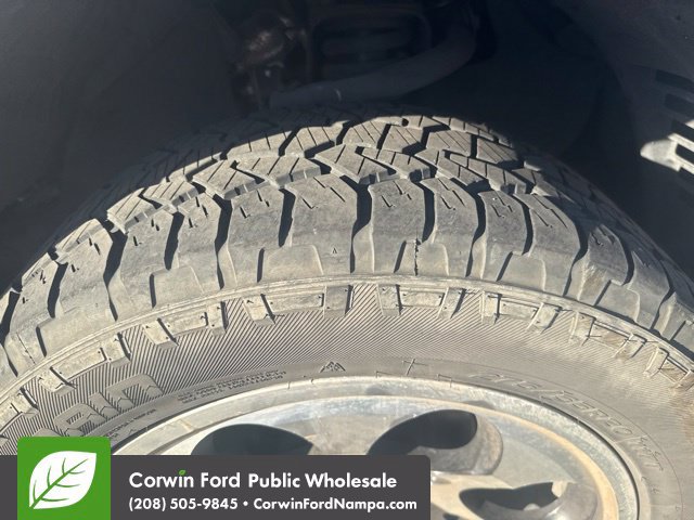 Used 2016 Toyota Tacoma TRD Sport w/ Towing Package AWD/4WD image 11