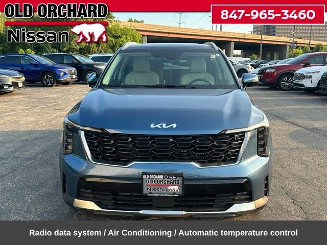 Used 2025 Kia Sorento EX w/ EX Panoramic Sunroof Package AWD/4WD image 2