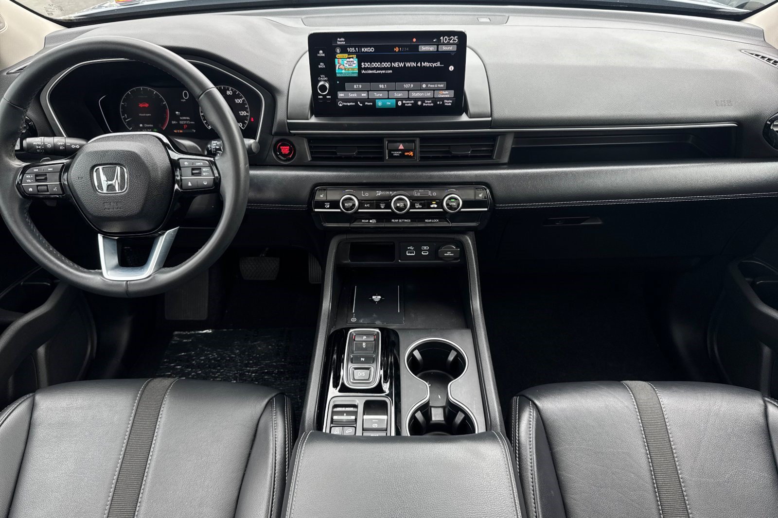 Certified 2025 Honda Pilot Touring image 16